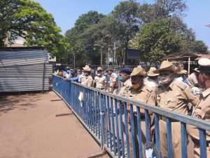 Police infront dc office