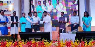 वाय.पी.नाईक ‘गुरूगौरव’ पुरस्कारने सन्मानीत Y p naik