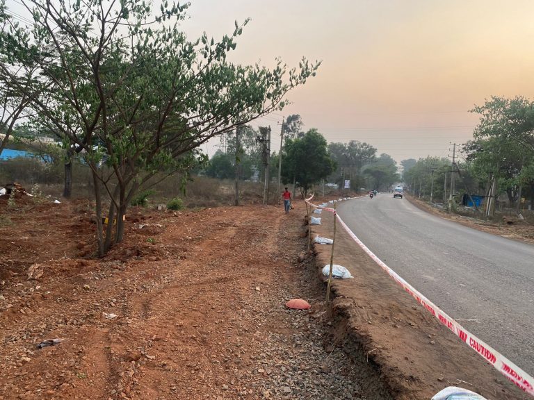 पिरनवाडी -व्हीटीयू रस्ता रुंदीकरणाला प्रारंभ