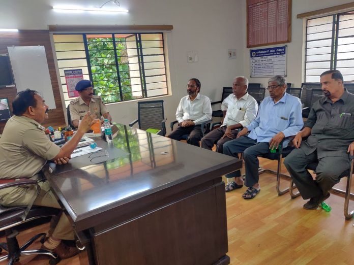 Police meeting Police meeting