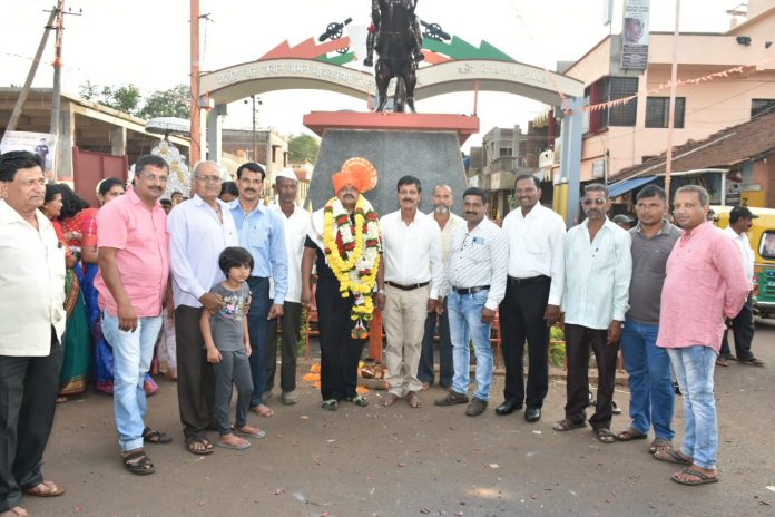 Vinayak pauskar Vinayak pauskar