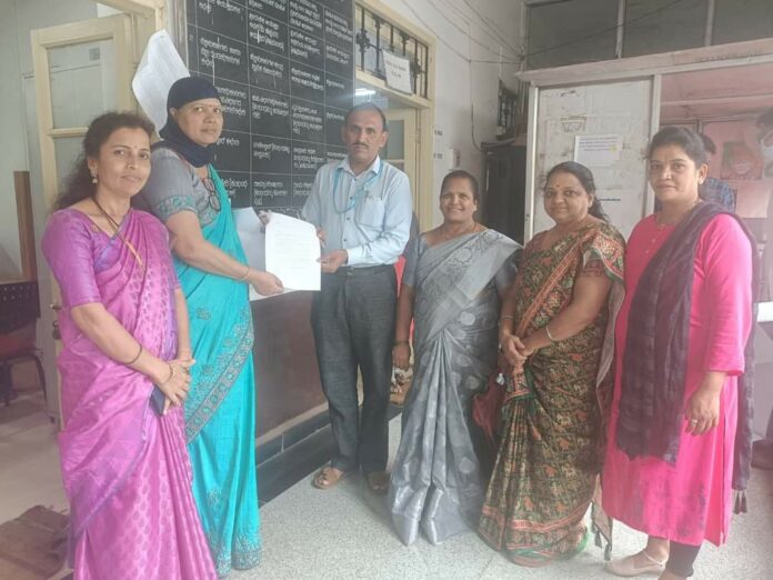 Giants sakhi Giants sakhi