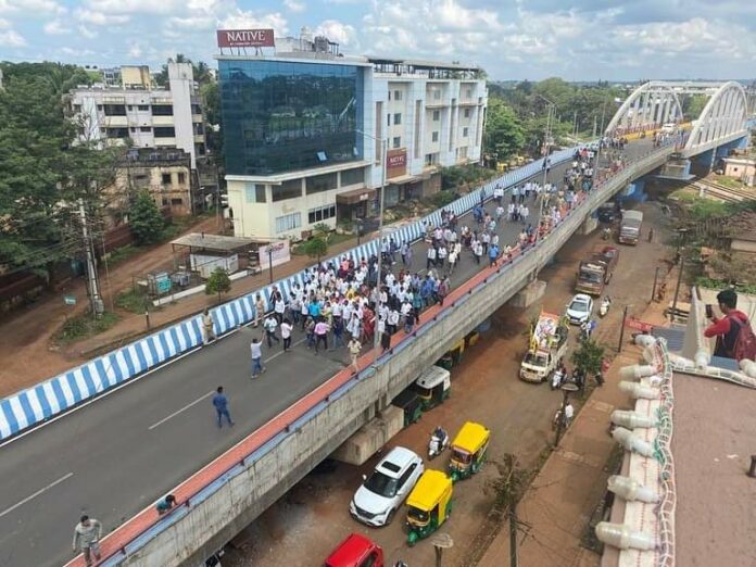 Rob third gate Rob third gate