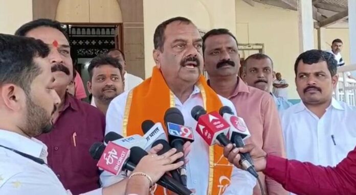 Vijay devne Vijay devne