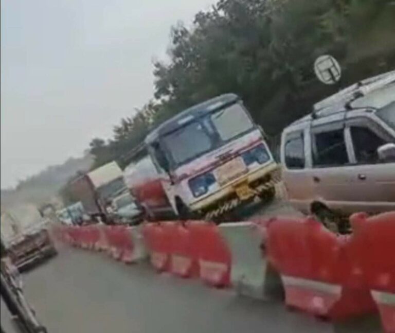 Ghat traffic jaam