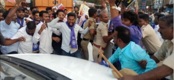 Satish supporter protest Satish supporter protest