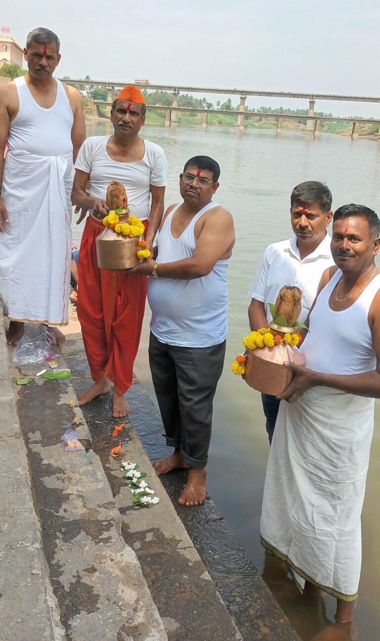 छत्रपती शिवाजी महाराजांच्या मूर्तीच्या दुग्धाभिषेकाची तयारी युद्धपातळीवर
