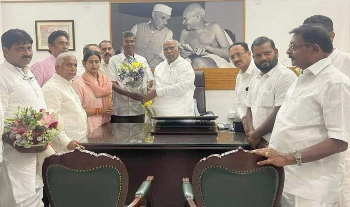 Kharge satish jarkiholi Kharge satish jarkiholi