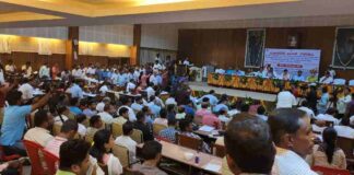 मनपा बैठकीत नगरसेवक दुय्यम, पतींसह आप्तस्वकीय आघाडीवर Meeting corporation