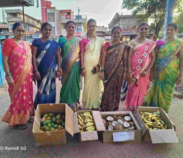 Womens. Vat pournima