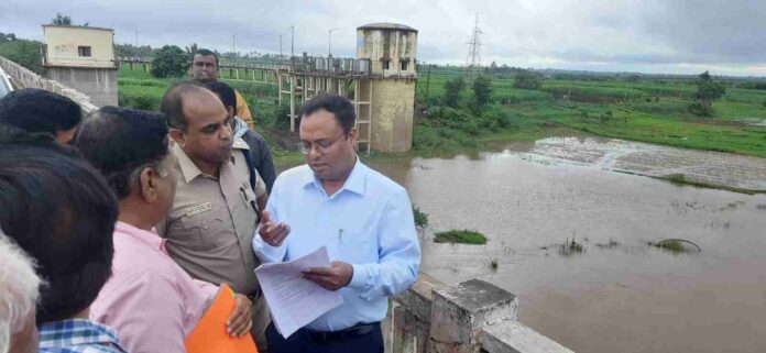 Dc nitesh patil flood area