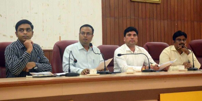 Dc zo ceo city corporation commissinor