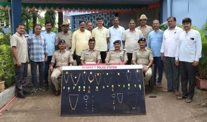 Market police Police market