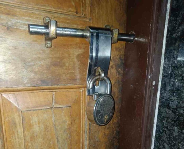 Theft dhamane Theft dhamane