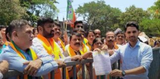 भारतात वास्तव्य करणाऱ्या पाकिस्तानी नागरिकांना तात्काळ सीमेबाहेर हाकला