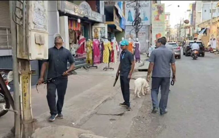 स्फोटकं शोध पथकाकडून मिरवणूक मार्गाची तपासणी