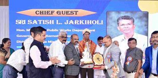 नर्सेसची सेवा डॉक्टरांइतकीच श्रेष्ठ; मंत्री सतीश जारकीहोळी