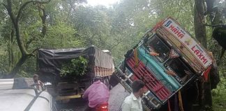 जांबोटी-चोर्ला-गोवा मार्गावरील वाहतूक ठप्प