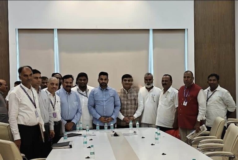 सीमाभागातील विद्यार्थ्यांसाठी कोंडुसकरांची महाराष्ट्र शासनाकडे मागणी