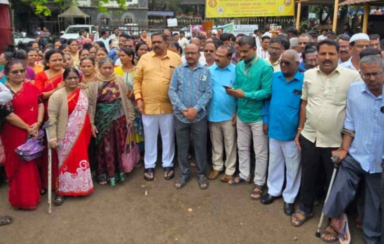 जातीय सर्वेक्षणासाठी दिव्यांग शिक्षकांचा नकार ; आंदोलन