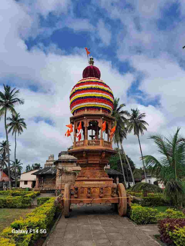 हलशी येथे आज कोजागिरी पौर्णिमेनिमित्त रथोत्सव सोहळा