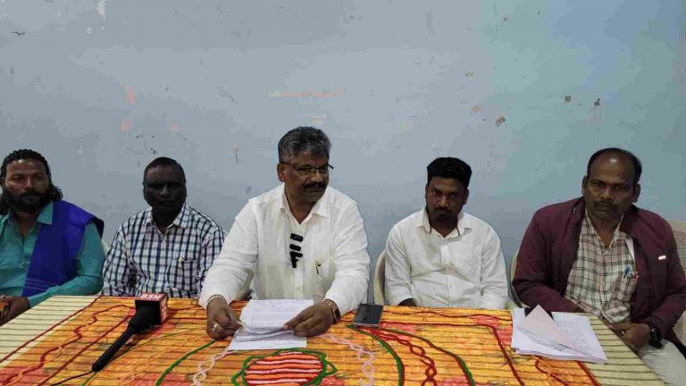 अन्यथा जनहित याचिका दाखल करणार: वकील सुरेंद्र उगारे यांचा इशारा