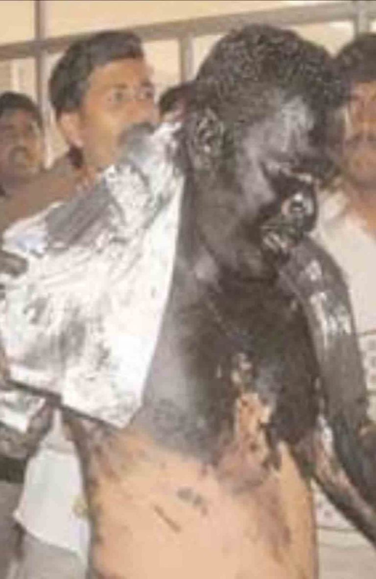 महापौरांना काळे फासल्याच्या घटनेला २० वर्षे पूर्ण