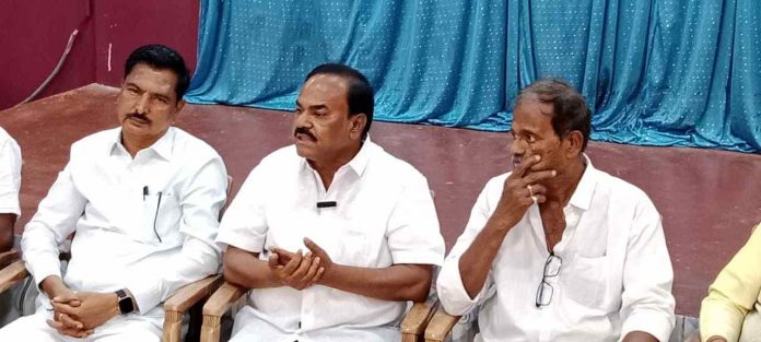 c8a1a431-ec6c-4b8f-8132-418a26ea4e4c (1)