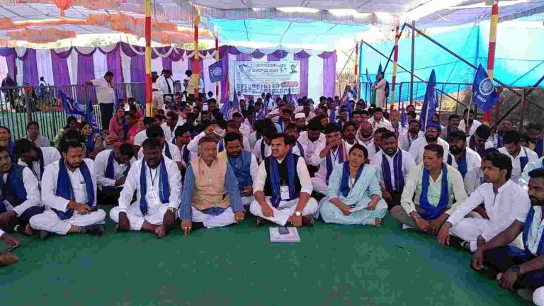 विविध मागण्यांसाठी भीम आर्मीचे आंदोलन