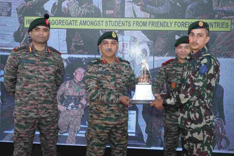 कमांडो कोर्सच्या प्रशिक्षणार्थींचा दीक्षान्त सोहळा संपन्न