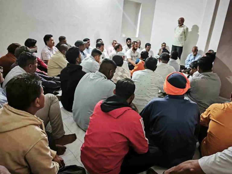 मराठी अस्मितेवर घाला घालणाऱ्यांचा निषेध