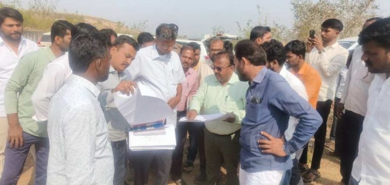 कृष्णेच्या पाण्याने तलाव भरण्याच्या योजनेचा पालक मंत्र्यांच्या हस्ते शुभारंभ