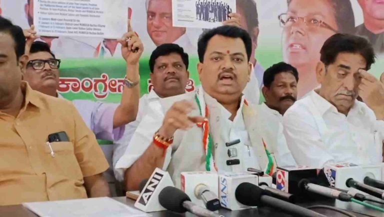 मनरेगातून गांधीजींचे नाव हटवणे म्हणजे त्यांची दुसऱ्यांदा हत्याच! :