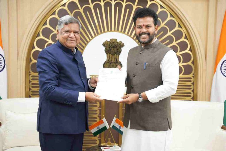 शेट्टर यांनी केंद्रासमोर पुन्हा मांडला नामांतर, हवाई संपर्काचा मुद्दा