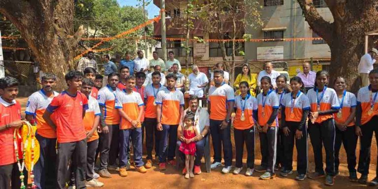 दिल्लीत सुवर्णयश मिळवलेल्या बेळगावच्या हॉकीपटूंचा लेले मैदानावर गौरव