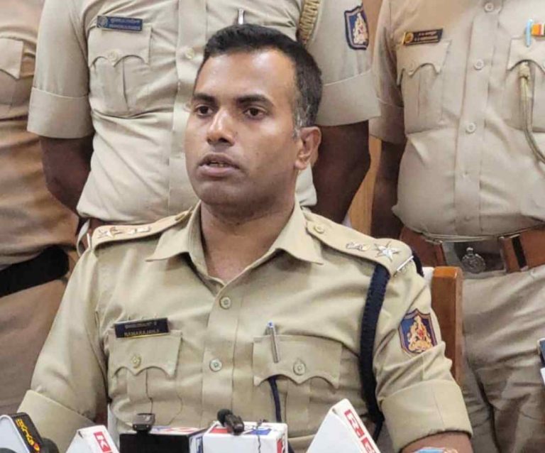 रायबागमध्ये जीवघेणी स्टंटबाजी करणाऱ्या ट्रॅक्टरस्वारांना बेड्या