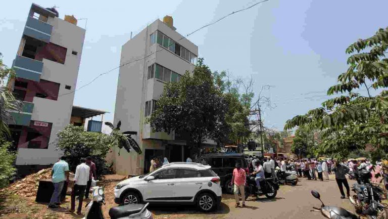वाद पुन्हा न्यायालयात गेल्याने …कारवाईला न्यायालयाची स्थगिती