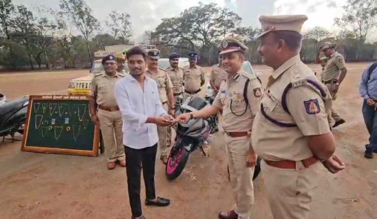 ‘प्रॉपर्टी परेड’६.३७ कोटींचा चोरीचा माल मूळ मालकांना परत