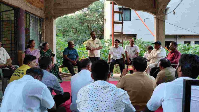 हुतात्मा दिन गांभीर्याने पाळण्याचा निर्धार;