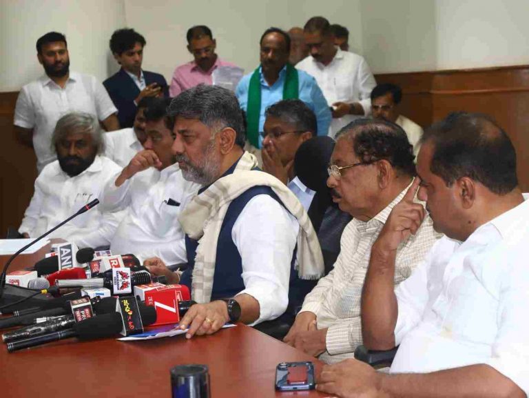 ग्रामीण भागातील मतदारसंघासाठी पिण्याच्या पाण्यासाठी १ कोटींचा निधी; मुख्यमंत्री