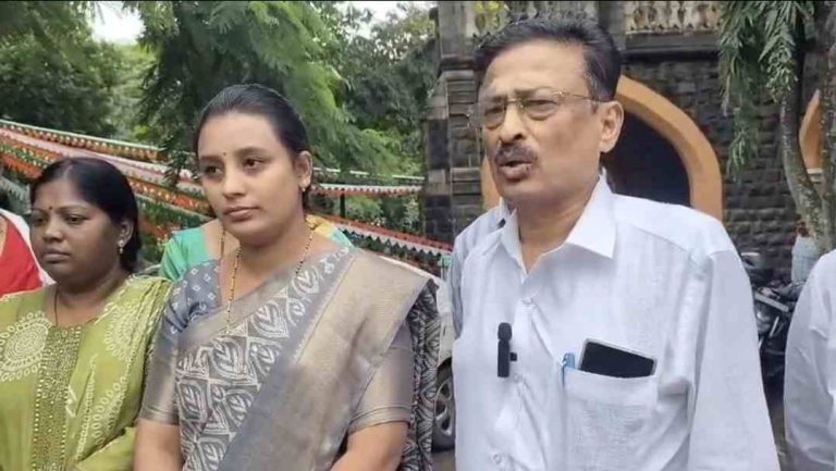 महानगरपालिका बरखास्तीला महापौरांचा विरोध