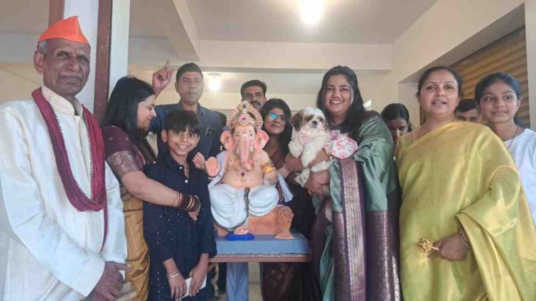 बाप्पाच्या आगमनात ‘लिली’ही कुटुंबातील सदस्य!