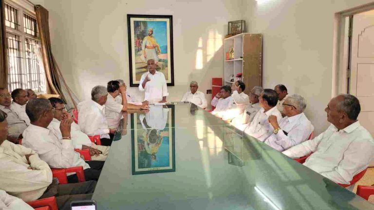 महानगरपालिकेत महाजन अहवालाच्या ठराव मंजुरीवरून म. ए. समिती आक्रमक
