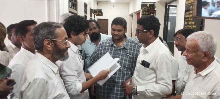 खानापूरला गटशिक्षणाधिकारी आरोग्याधिकारी नेमा!